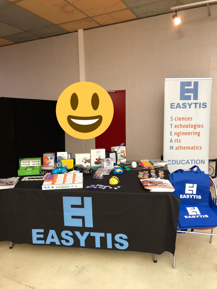 Easytis's tweet photo. #normandeday 🤖🍎🍏à @VilleEvreux @canope_27
Retrouvez-nous et essayez nos nouveautés #robotique #steameduaction https://t.co/qThoX1CJ9U