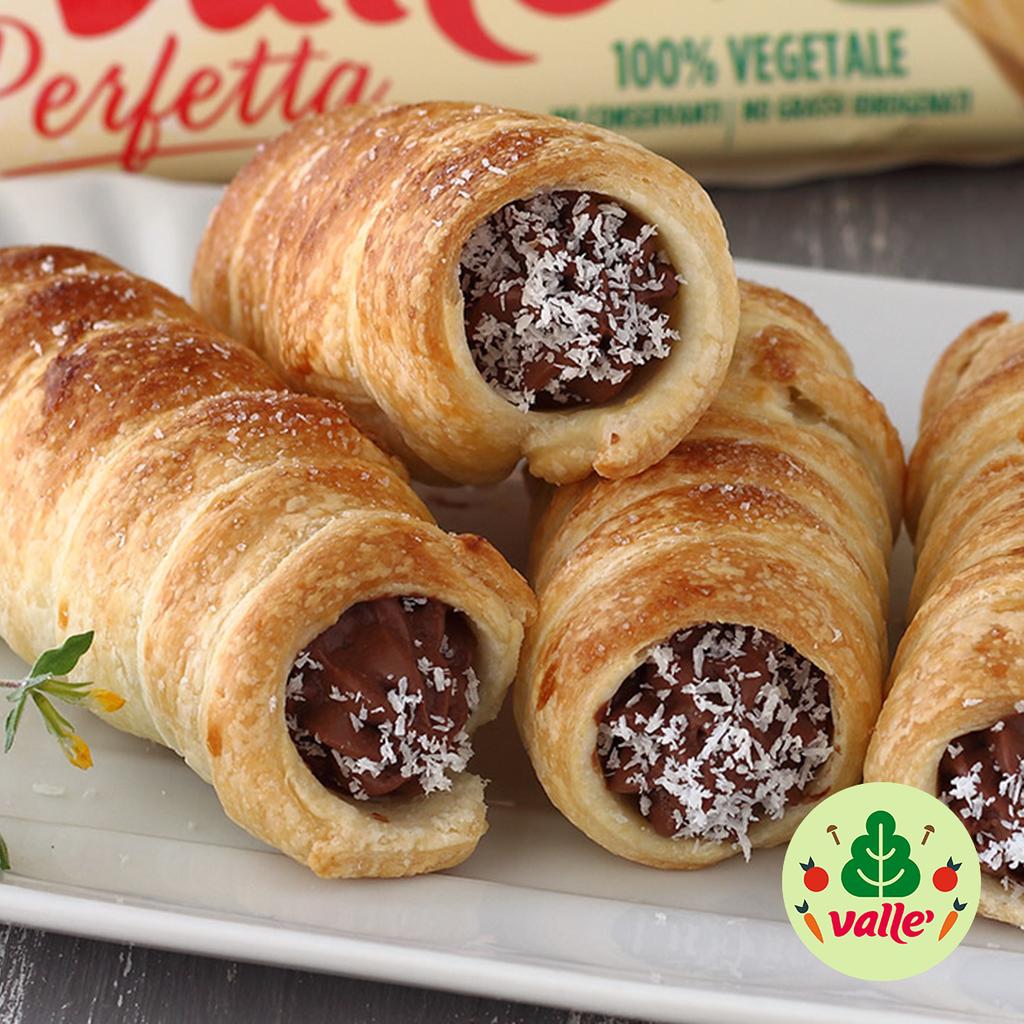 valletortaperte's tweet photo. E se vi dicessimo che questi cannoli con crema al cioccolato sono 100% vegetali, senza uova e latte, più leggeri ed adatti anche a vegani e intolleranti?
Ricetta: https://t.co/c7y1CIgV9E .
#valletortaperte #lasciatefareaidolci https://t.co/S5cHTGX5Uv