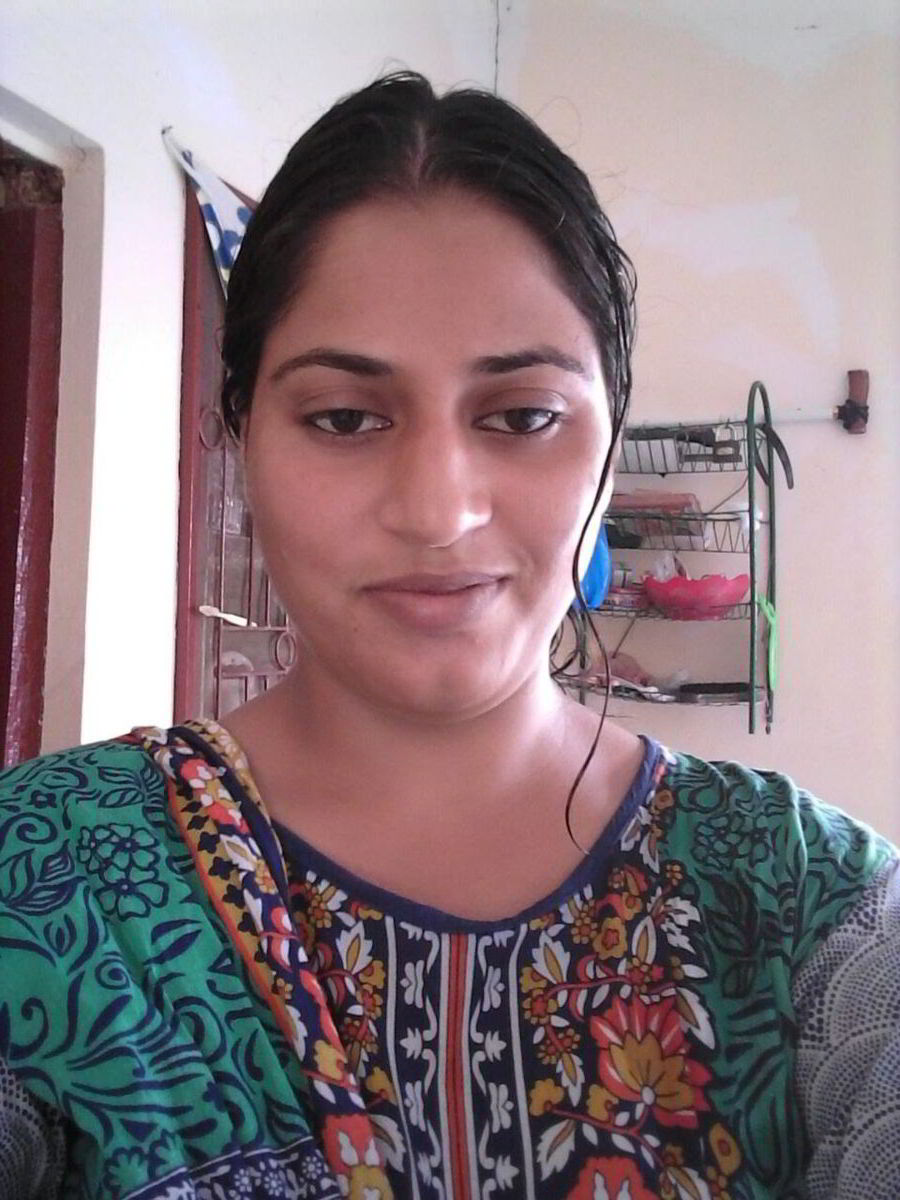 Desi Exchanger Nudes on Twitter: "Pure pakistani Anam Gharelo maal from karachi Nude pics