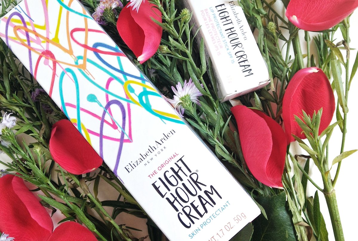 syaza_hamid_'s tweet photo. I just published my review on these two products from @ElizabethArden on #HermoMy beauty memo. Here's the link in case you guys want to read it π https://t.co/mkxnHwZhAq https://t.co/6edPiA9d7A