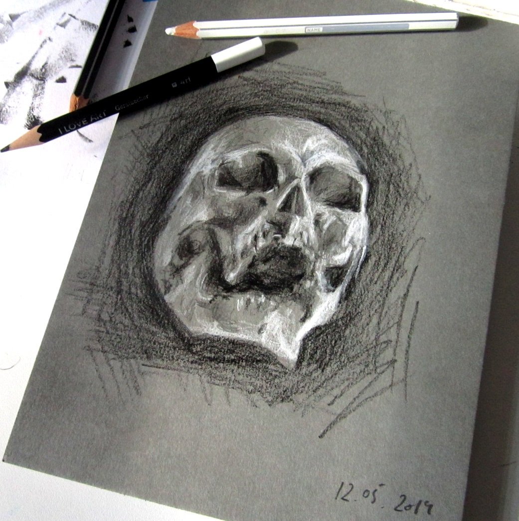 #skull #skeleton #skulldrawing #drawing #blackandwhite #greyscale #traditionalart #Pencildrawing #studydrawing #artistsontwitter #Bones