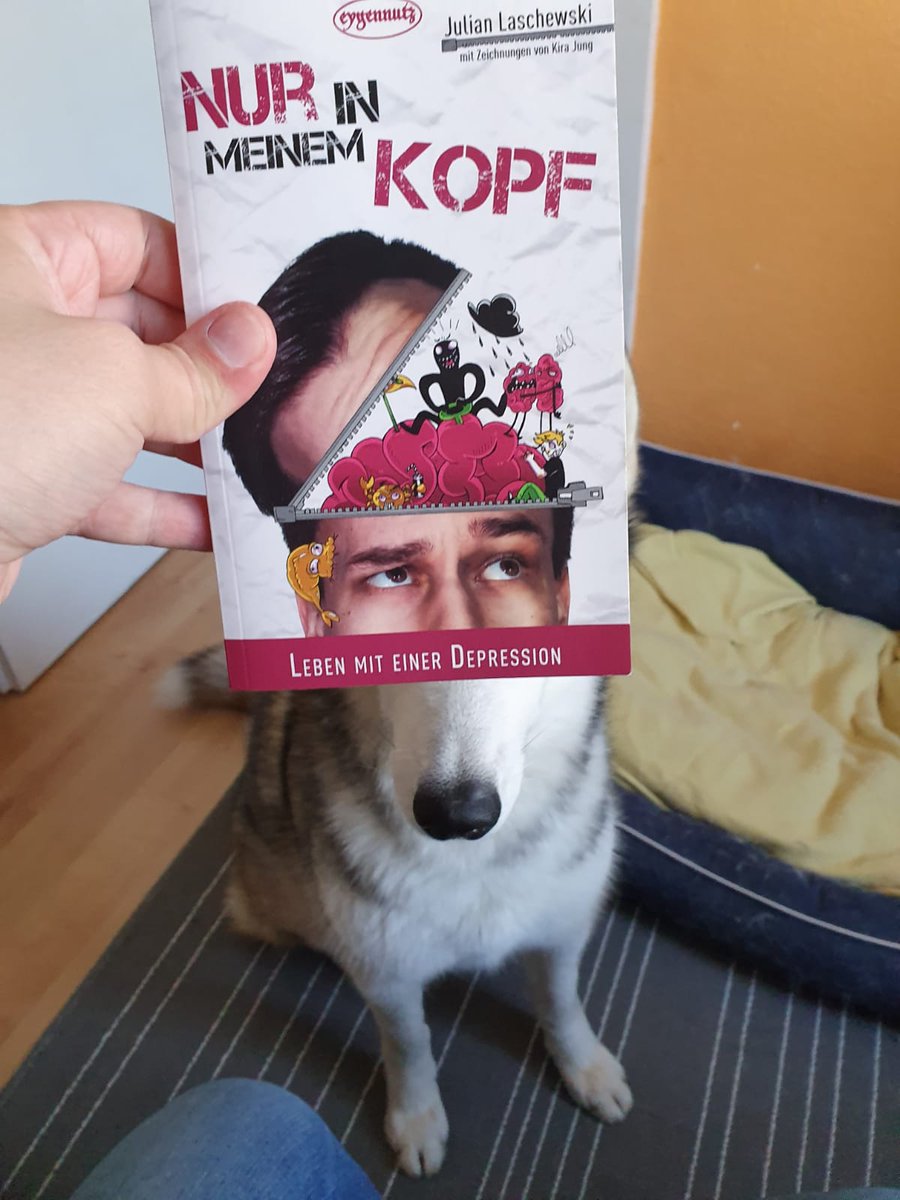 Genau heute vor einem Jahr erschien mein Buch "Nur in meinem Kopf - Leben mit einer Depression". Seitdem hat sich sehr viel getan. Tausend Dank an euch alle für die tolle Unterstützung und die lieben Nachrichten. <3
