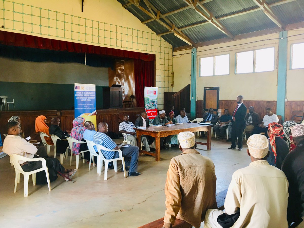 WasheKazungu's tweet photo. Land Clinic happening at the Catholic Church in Marsabit. @ldgi_kenya experts are responding to land administration issues and challenges that the community experience.
@TinaRend @mwathane @FAOKenya @MarsabitGov @EUinKenya @R_Kibugi
#LandGovernanceProgramme https://t.co/uDjIKG9ziS
