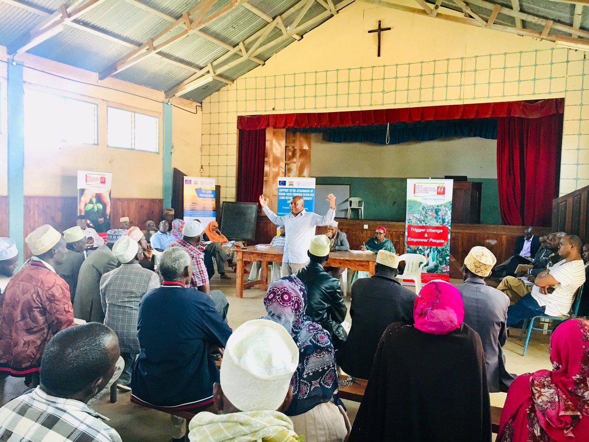 WasheKazungu's tweet photo. Land Clinic happening at the Catholic Church in Marsabit. @ldgi_kenya experts are responding to land administration issues and challenges that the community experience.
@TinaRend @mwathane @FAOKenya @MarsabitGov @EUinKenya @R_Kibugi
#LandGovernanceProgramme https://t.co/uDjIKG9ziS