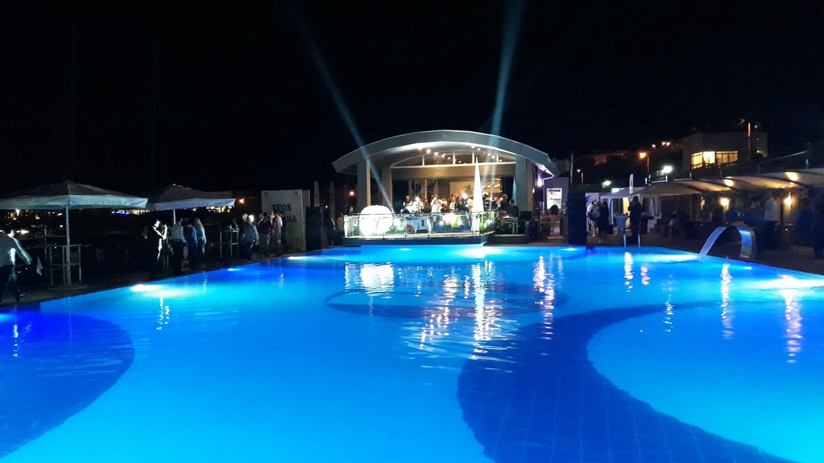 Yaza hazır sizi bekliyor. #sığacık #izmir #teosmarina #PoolParty #pub