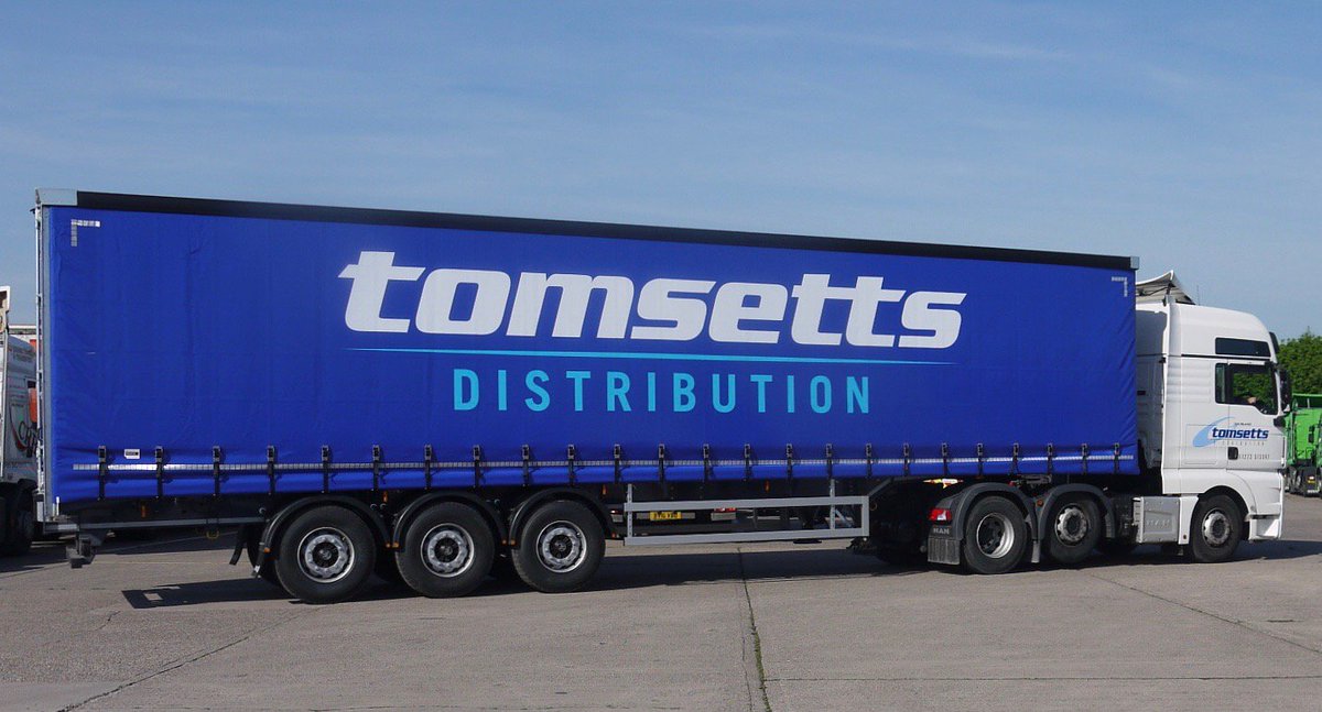 dekersolutions's tweet image. @dekersolutions deliver four new Deker Cleardek straightframe trailers to @tomsetts for their growing operation, many thanks for the business @tomsetts. #Cleardek #Dekersolutions #Allportsgroup