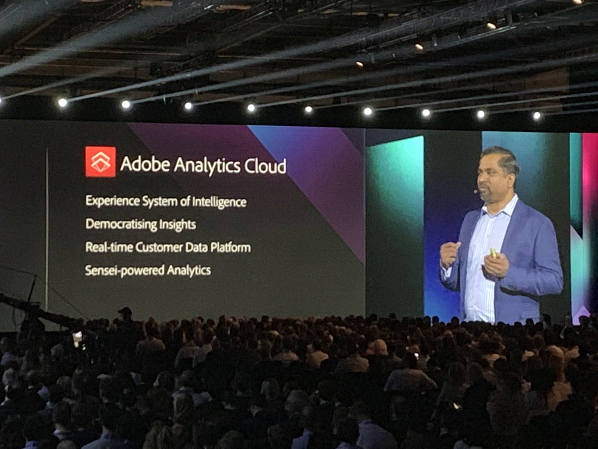 kentsaiRUN's tweet image. @sureshvittal announcing #RealTimeCDP based on convergence of #ExperiencePlatform and #AdobeAudienceManager capabilities. #AdobeSummit