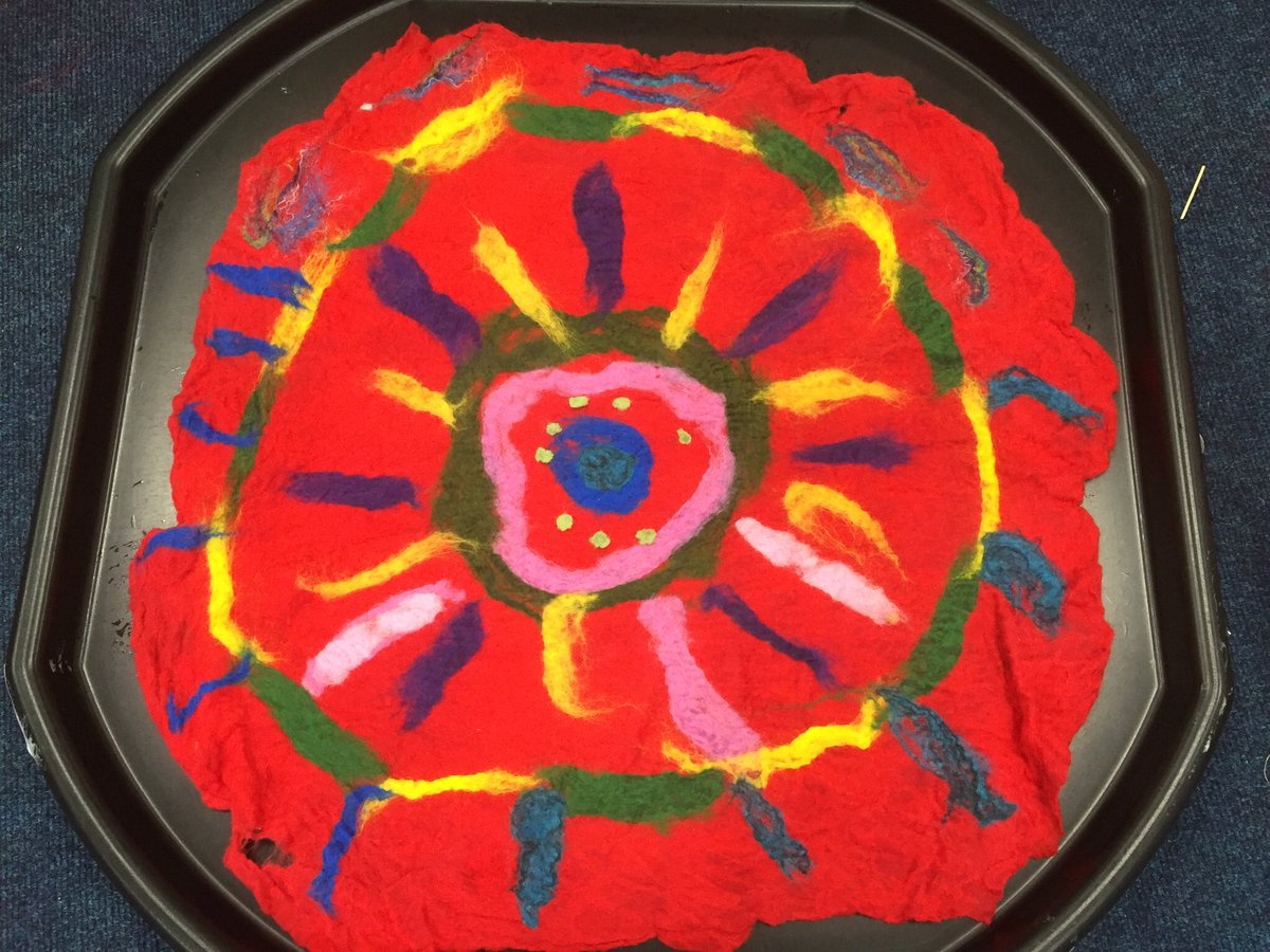 A few pics of the creative CPD last week with <a href="/lucyjolean/">Lucy Lean</a> for <a href="/InspiredSom/">InspirED Somerset</a> @TakeArtEY thank you for such an inspiring CPD session with Trinity First School &amp; Rode First School, Frome - the affects of creativity on speech &amp; language #memorymaking #feltmaking #newskills
