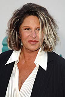 Happy 79th Birthday to actress and singer, Lainie Kazan! 