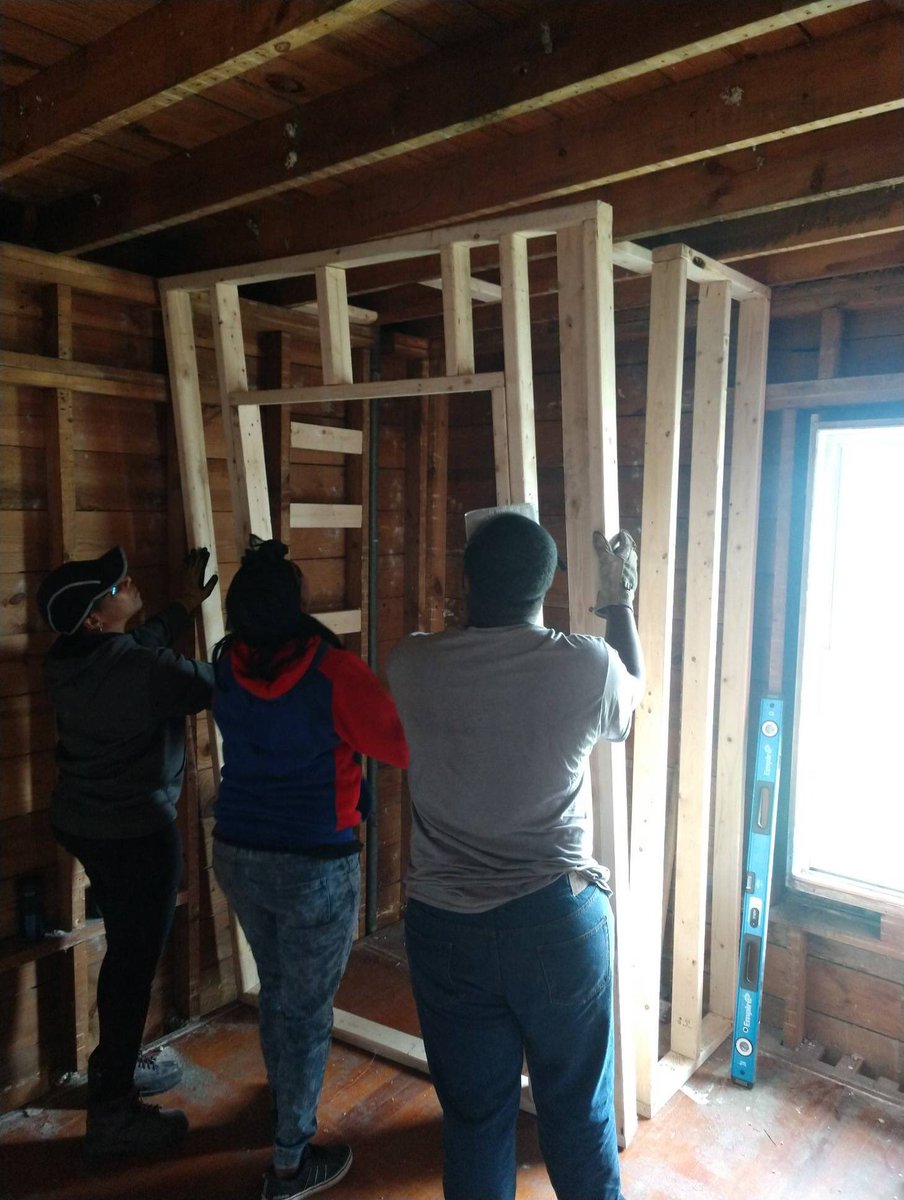 isaiah61project's tweet photo. Framing for a closet at a Habitat House! #acauseforacause #carpentryrules #buidlinghouses #workforcedevelopment https://t.co/4ADh2nmaHo