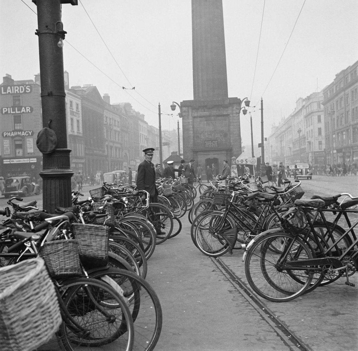 #OnThisDay in 1942 Thomas Whelan from Killester was given 3 years in Mountjoy Prison for selling stolen bicycles. It was hoped his sentence would help bring an end to the epidemic of bicycle thefts in Dublin - in 1942 5,000 bicycles were stolen in the capital. #DublinSince1922