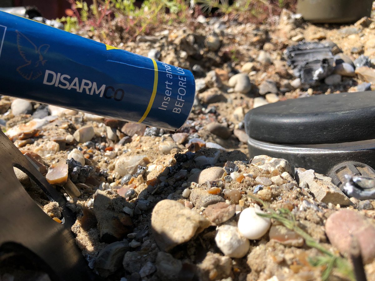 Disarmco's tweet photo. Disarmco is proud to introduce the Dragon MK8 Thermite Lance at £25.00 per unit. The Dragon Lance has a  4.1 flammable solid classification. The Lance is capable of penetrating munitions with a case thickness of up to 6mm. Contact info@disarmco.com for more information. https://t.co/fdqwjA5o6n