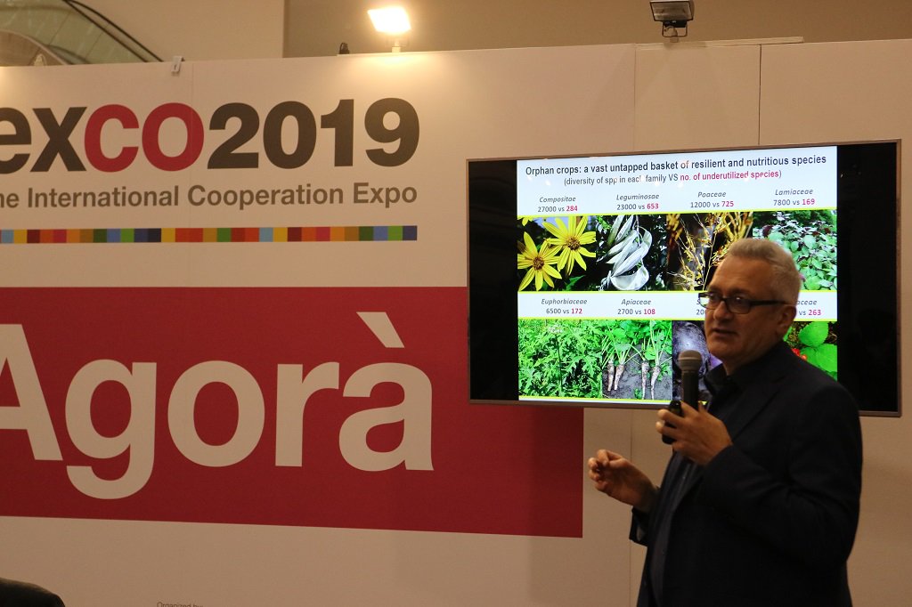 Alliance of Bioversity International and CIAT (@biovintciat_eng) on Twitter photo “#Markets play 🔑 role in promoting better use of #agobiodiversity. The promotion of orphan crops can generate opportunities to empower vulnerable groups, including #women, #youth and #indigenous communities" <a href="/BioversityInt/">Bioversity International</a>’s Stefano Padulosi #Exco2019 👉bit.ly/2Q0urFU “#Markets play 🔑 role in promoting better use of #agobiodiversity. The promotion of orphan crops can generate opportunities to empower vulnerable groups, including #women, #youth and #indigenous communities" <a href="/BioversityInt/">Bioversity International</a>’s Stefano Padulosi #Exco2019 👉bit.ly/2Q0urFU