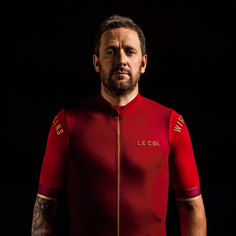 VisitHull's tweet photo. Sporting icon and 5 times Olympic Gold medallist, Bradley Wiggins will be share exclusive tales, prized memorabilia and career highlights in a unique and intimate setting of Hull City Hall later this year! Tickets on sale Friday. 

https://t.co/uIv0Mbvo0Z https://t.co/7B53QLBvcG