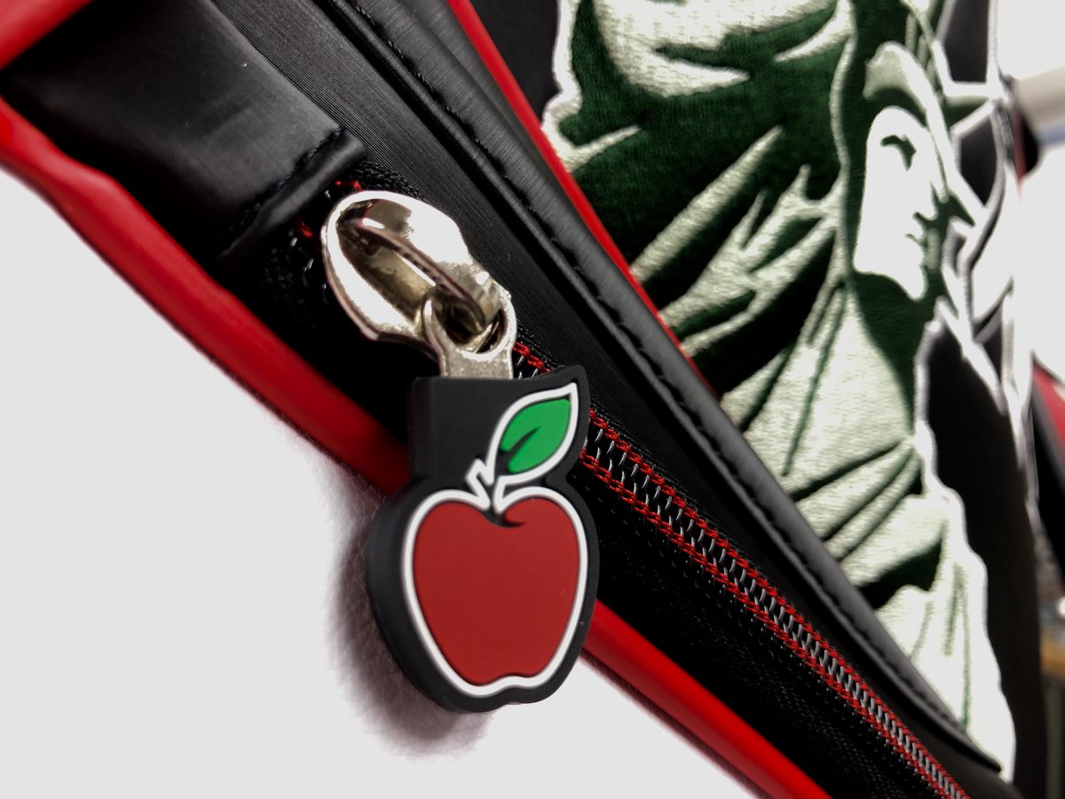 CallawayGolfEU's tweet image. 🚨COMEPTITION ALERT🚨

Simply RETWEET this tweet &amp;amp; FOLLOW @CallawayGolfEU to WIN our very Special Edition May Major Staff Bag, as used by #TeamCallaway this week at Bethpage Black 🍎🍕🗽

Good luck!