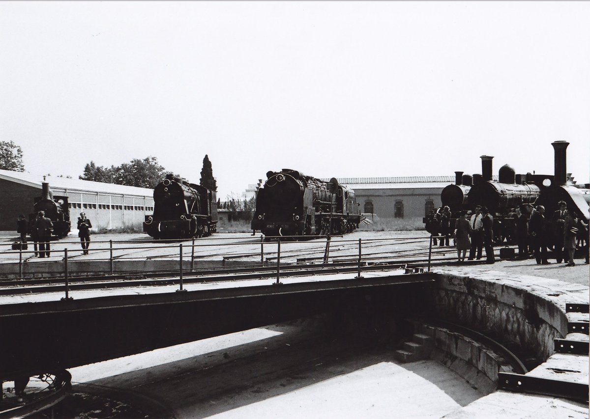 mferrocarrilcat's tweet photo. 🚂Amb motiu de la celebració del 19 Congrés del MOROP a Barcelona, es van reunir a Vilanova i la Geltrú una col·lecció de locomotores històriques. Aquesta trobada va ser la llavor del Museu del Ferrocarril de Catalunya. #modelismeferroviari #trens #morop @ffe_es #DIM2019 https://t.co/CFDeYmDM4n
