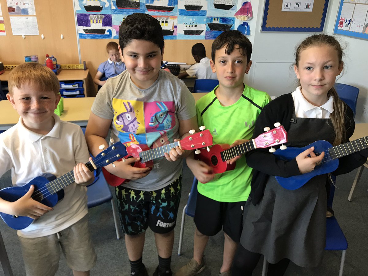 MrsCHughes1's tweet photo. Ukulele today! Playing sweet music!! 🎼 #music #ukulele @NiddrieMillPS https://t.co/oJlkELkNSp