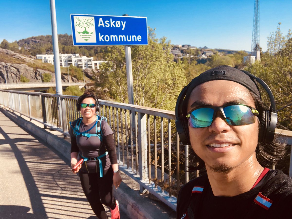 iambossnanay's tweet photo. Loddefjord ➡️ Kleppestø with Coach Brother @allanstephen_avila 🏃🏼♀️🏃🏼♀️🏃🏼♀️
6km with 241 M Elevation Gain
#heavyfeet #gettingthere @ Askøy https://t.co/HxOG4qQmNB