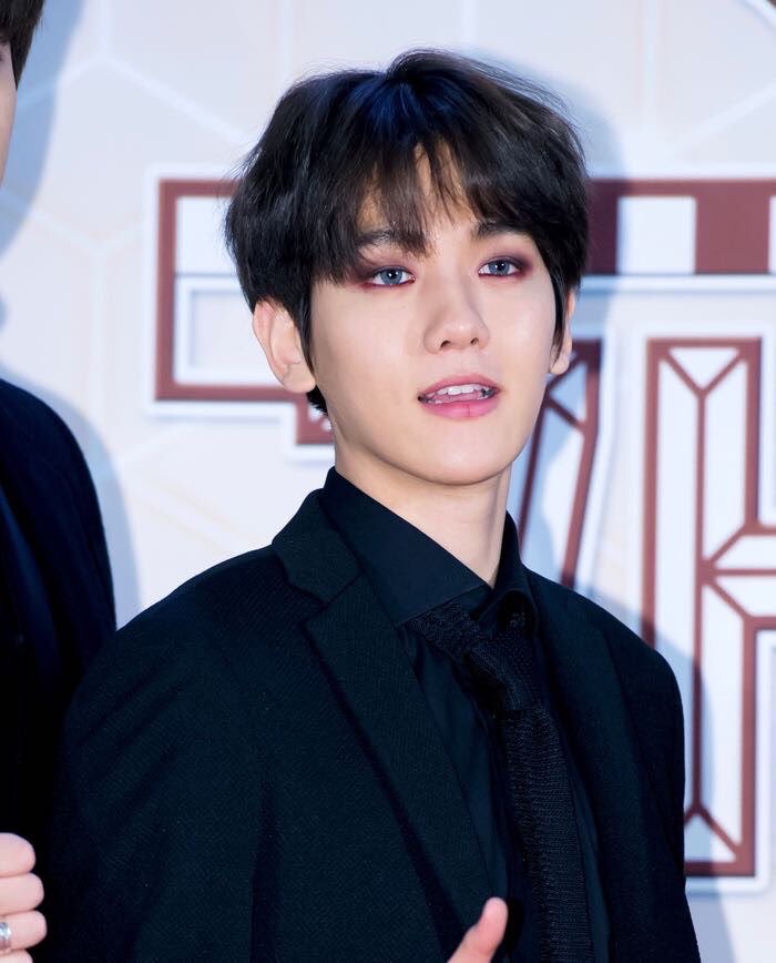 cyseororo's tweet photo. Who did more for the beauty industry

Like for James Charles

Retweet for Baekhyun https://t.co/uXqPSsVNs8