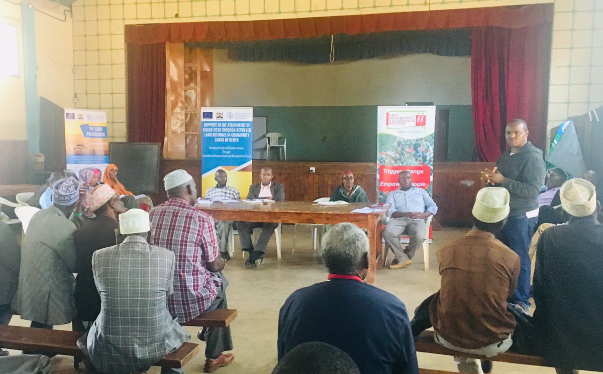 WasheKazungu's tweet photo. Dr @R_Kibugi:
โCounty governments should set up a policy and institutional framework to guide how compensation money held in trust for communities for land acquired should be managed, and later disbursed to community after their land is registered.โ
#LandGovernanceProgramme https://t.co/8WazpT01ll