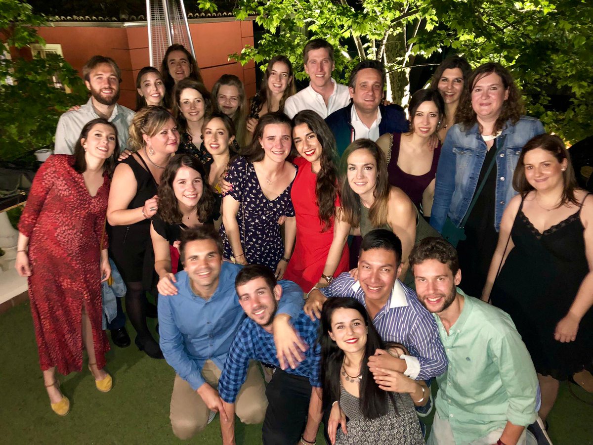 mer_501's tweet photo. Orgullosos de nuestras R4 Marta y @monilori que ya son hematologas!
@HematoLaPaz #hematologia #equipo #hematohulp https://t.co/VbQ45TLOck