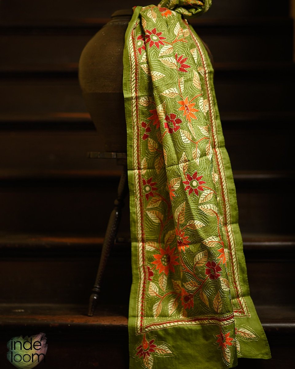 IndeLoom's tweet photo. #Kantha #stitched #dupatta to provide an edge to your garment.
.
DM us for price and WhatsApp us at +91 7287900080.
Follow us for more exclusive collection https://t.co/hzLI11ASJs