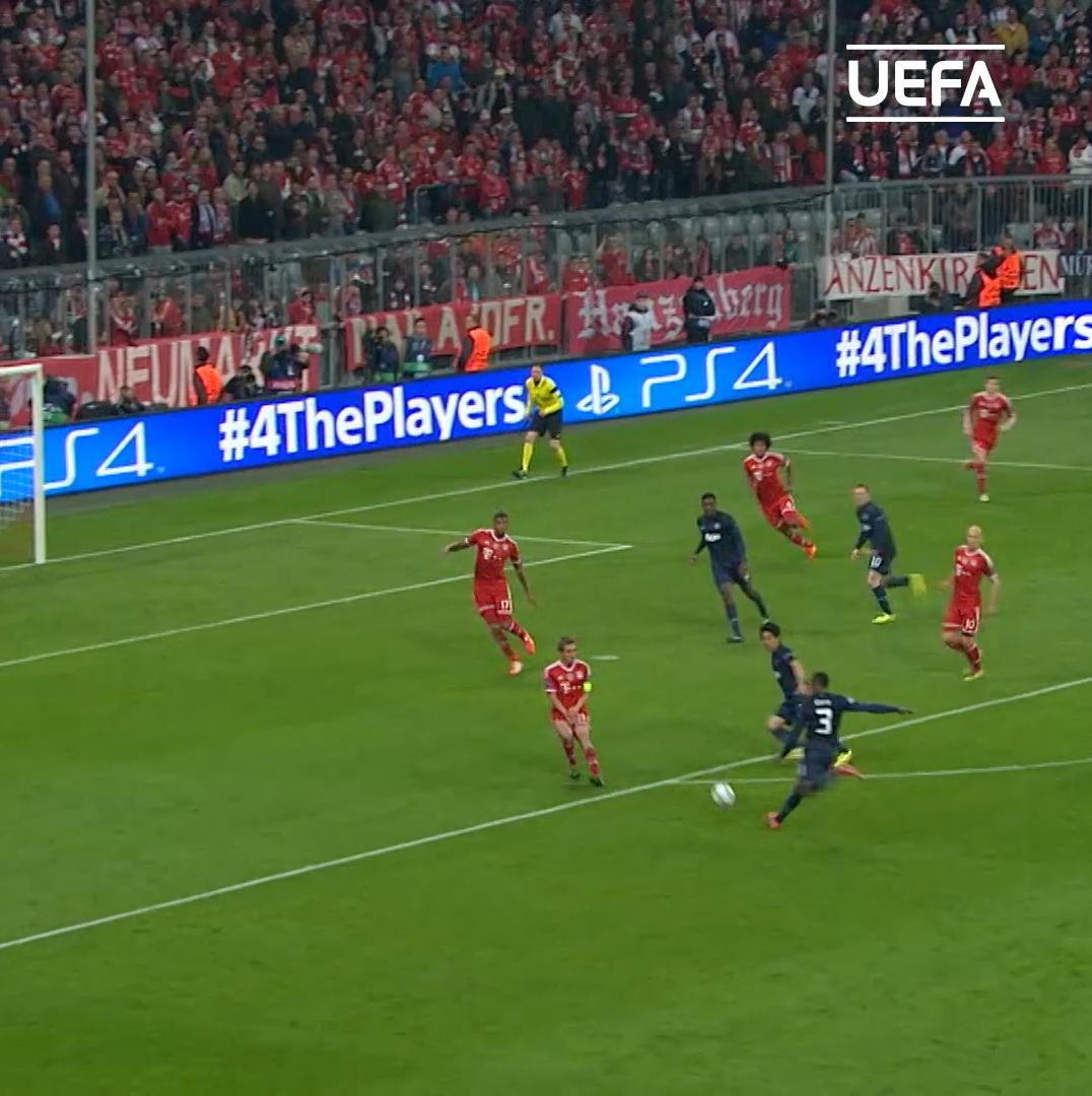 Happy Birthday Patrice Evra! Who remembers this against Bayern Munich?!

