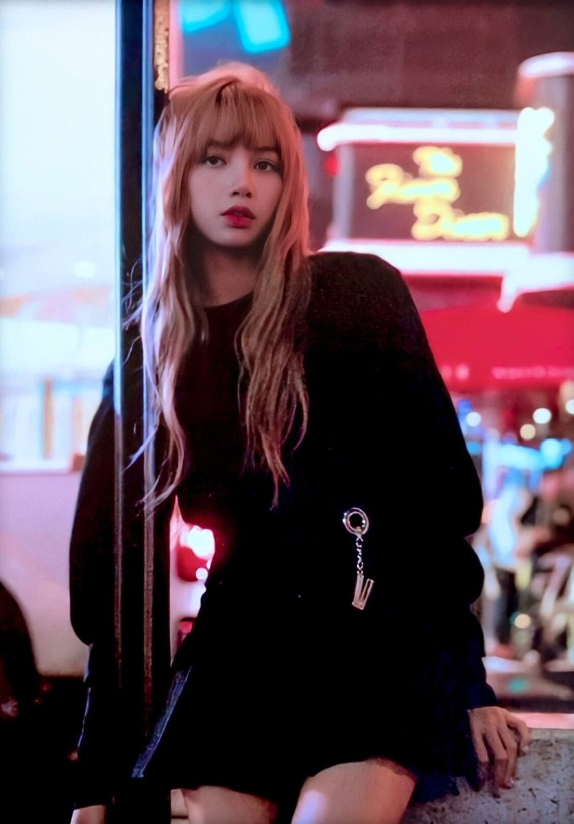 lisa pics tweet media