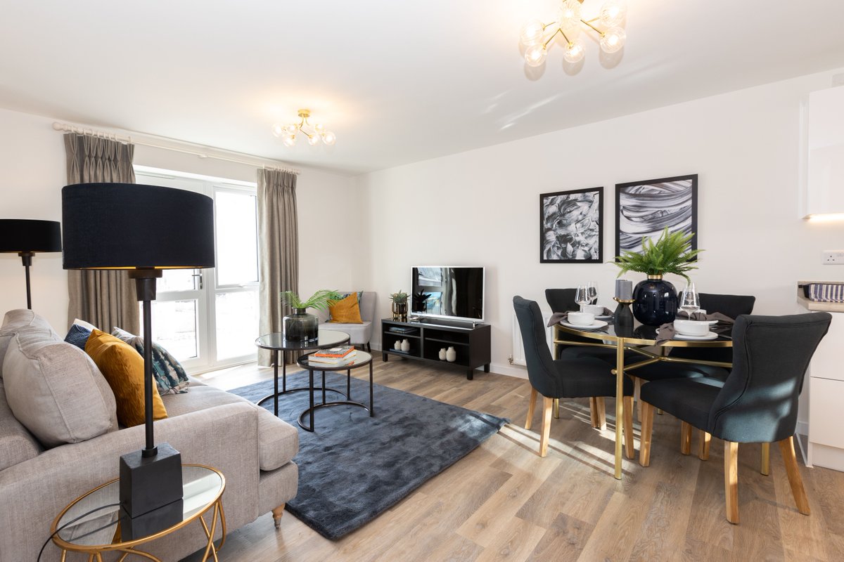 bovishomes's tweet image. Find out more about our Charlton Hayes location near Bristol. With a range of two, three and four bedroom homes available, the new community is ideal for first-time buyers, families and #downsizers. Find out more: bit.ly/2w10Kvm #NewHomesWeek