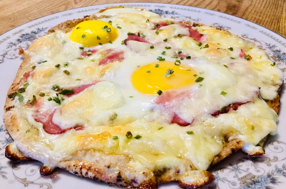 AussieBigDaz's tweet photo. Sometimes you need to start the day with breakfast pizza. Shaved brown sugar glazed ham, farm fresh eggs, mozzarella cheese, chives with a hollandaise sauce base on flat bread๐. #breakfast #ham #pizza #hollandaise #eggs #troutbrook #miramichi #newbrunswick #atlanticcanada https://t.co/c9oHUBfpi9