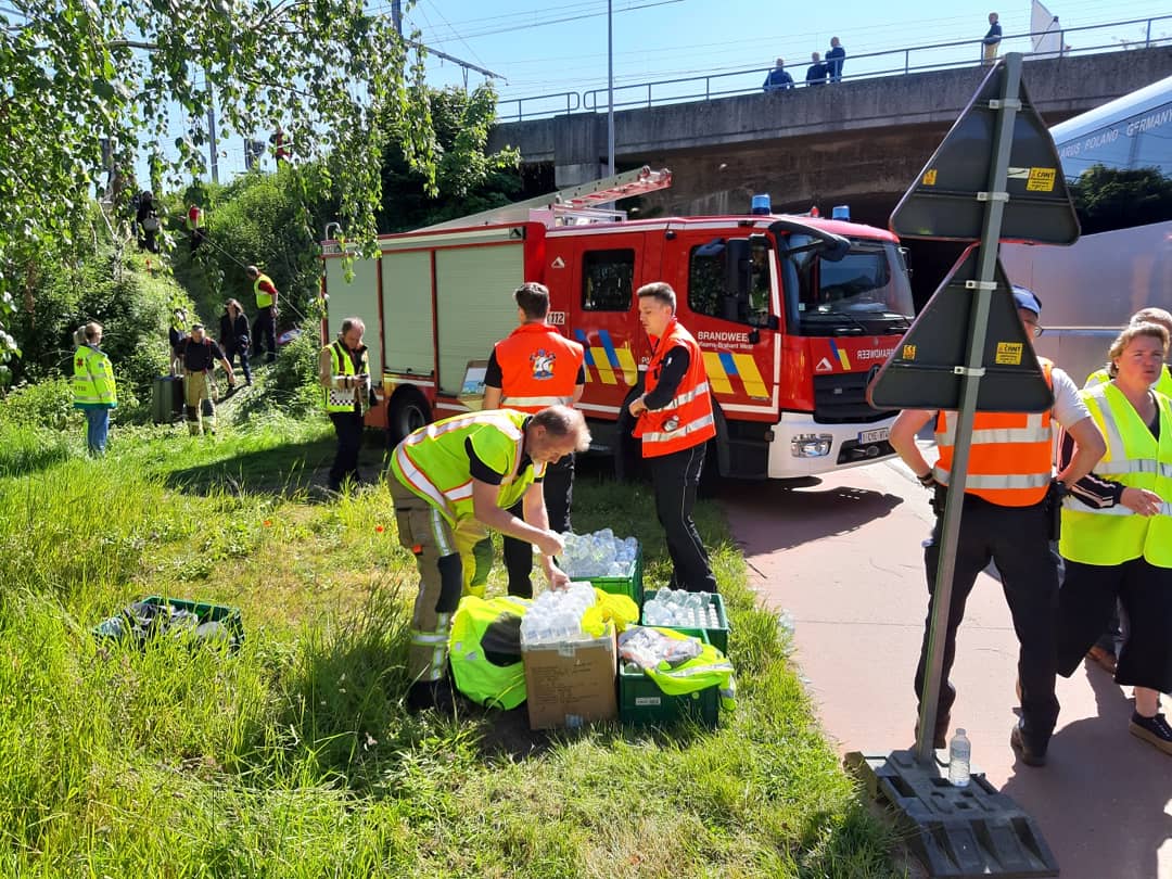 Tomketelslegers's tweet photo. Even op verplaatsing werken vanochtend. Incident aan station Eppegem. #cpops #noodplanning https://t.co/flmcGHWhYT