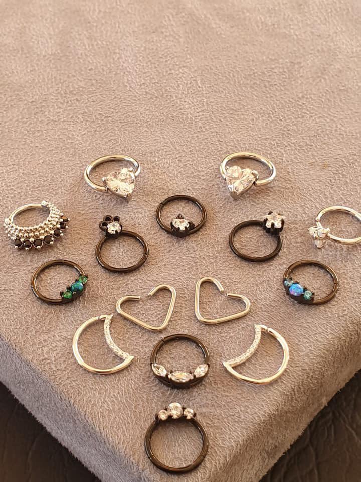 BuzzTattoo's tweet photo. Our new stock

30% off your piercings. This week only till Friday 17 May.

What are you waiting for, drop us a WhatsApp on 0846005263 or why not pop in and come see what tickles your sparkling fantasy. https://t.co/7V8w1HwsZw