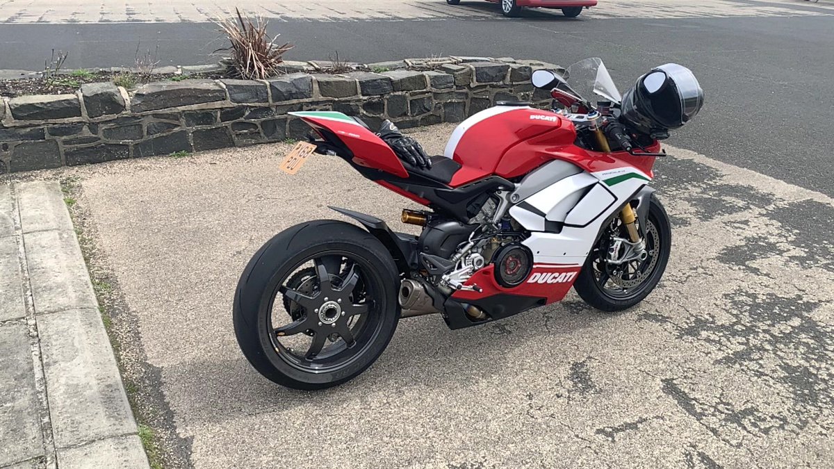 Russell Gordon tweet media