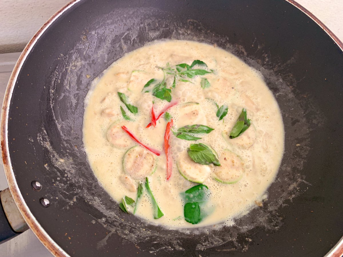 Twitlynyk's tweet photo. Master chef Thailand. Student edition. #mulgravethailand https://t.co/ZNGvIKNsKk