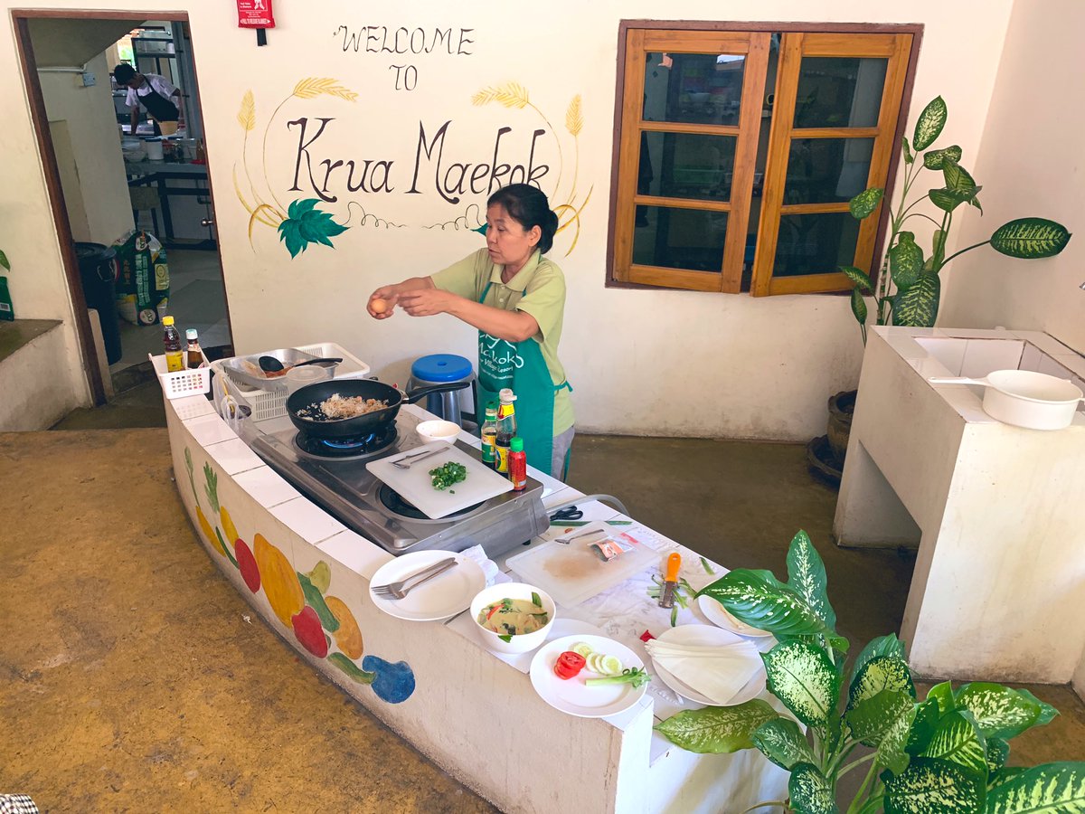 Twitlynyk's tweet photo. Master chef Thailand. Student edition. #mulgravethailand https://t.co/ZNGvIKNsKk