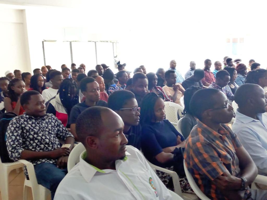 Arch_KE's tweet photo. Ongoing #BuildTalk on Status of the Professions both in Training and Practice at Technology House, JKUAT main campus
#StatusofLandscapeArchitecture https://t.co/qCi7BfVslf