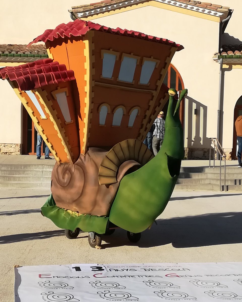 silmoncr's tweet image. Sera tema de  debat avui?per quan l'escola? #debatFigueres