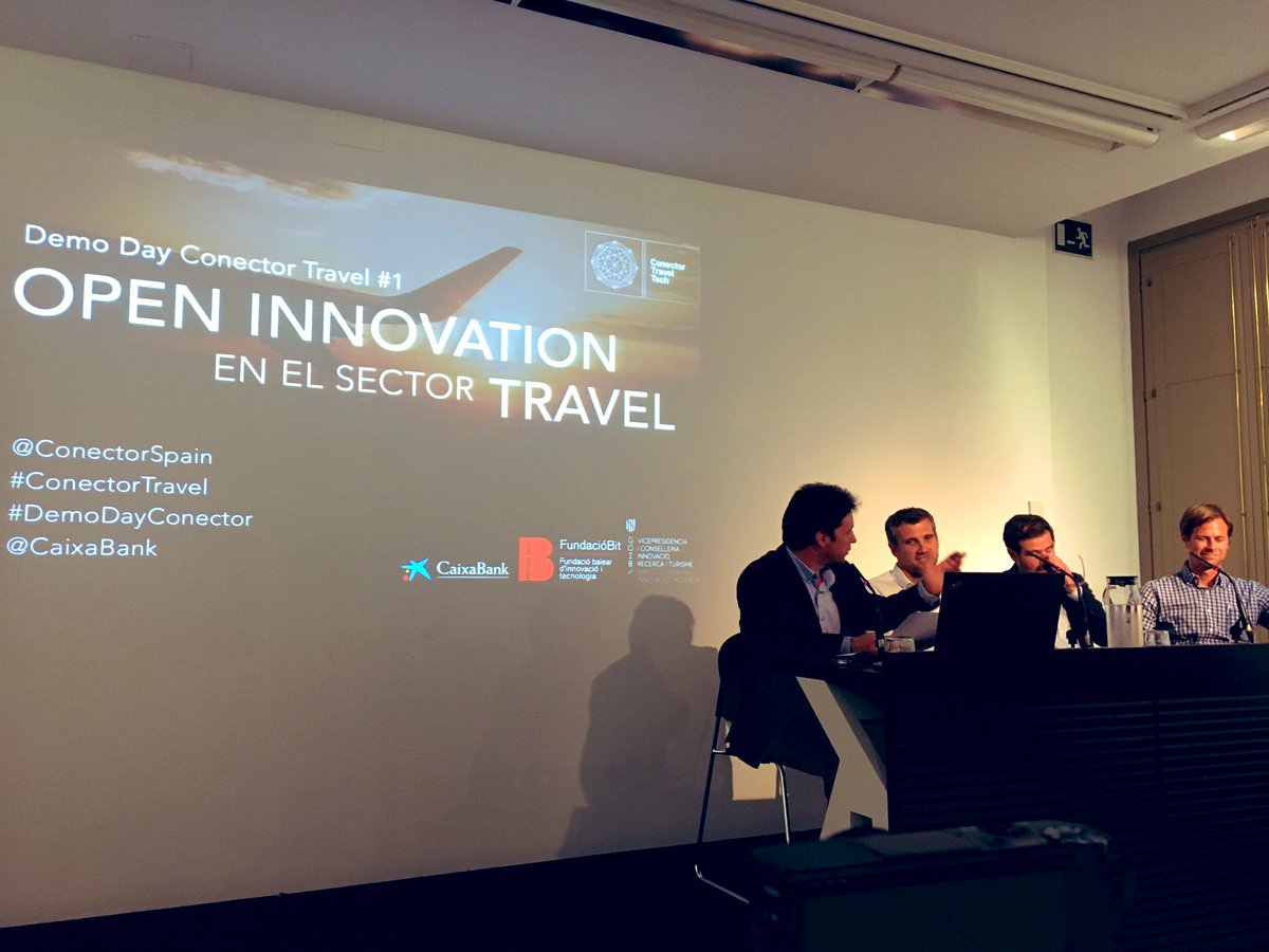 ConectorSpain's tweet photo. Ahora en el #DemoDay de #ConectorTravel @CaixaBank la mesa redonda “Open Innovation en el sector Travel” con @ponspep de moderador y los ponentes: Pablo Sánchez de @Mirai4Hotels @pellomeaurio de @avoristravel y @pedrobcX de @TravelgateX https://t.co/LaiBBKde21