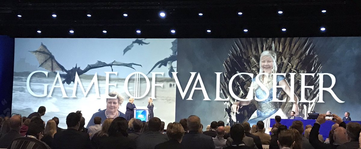 Høyre traff godt da de i vinter fremstilte <a href="/erna_solberg/">Erna Solberg</a> som Daenerys. En tilsynelatende mild hersker som til slutt brenner alt ned til grunnen (bilde fra <a href="/kjetilba/">Kjetil B. Alstadheim</a>)