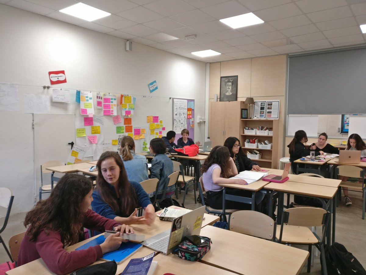 9th grade students @ASBschool are having such high level discussions about the themes, issues, and central ideas of their #literarynonfiction books! #ASBlearns #readingworkshop #tcrwp