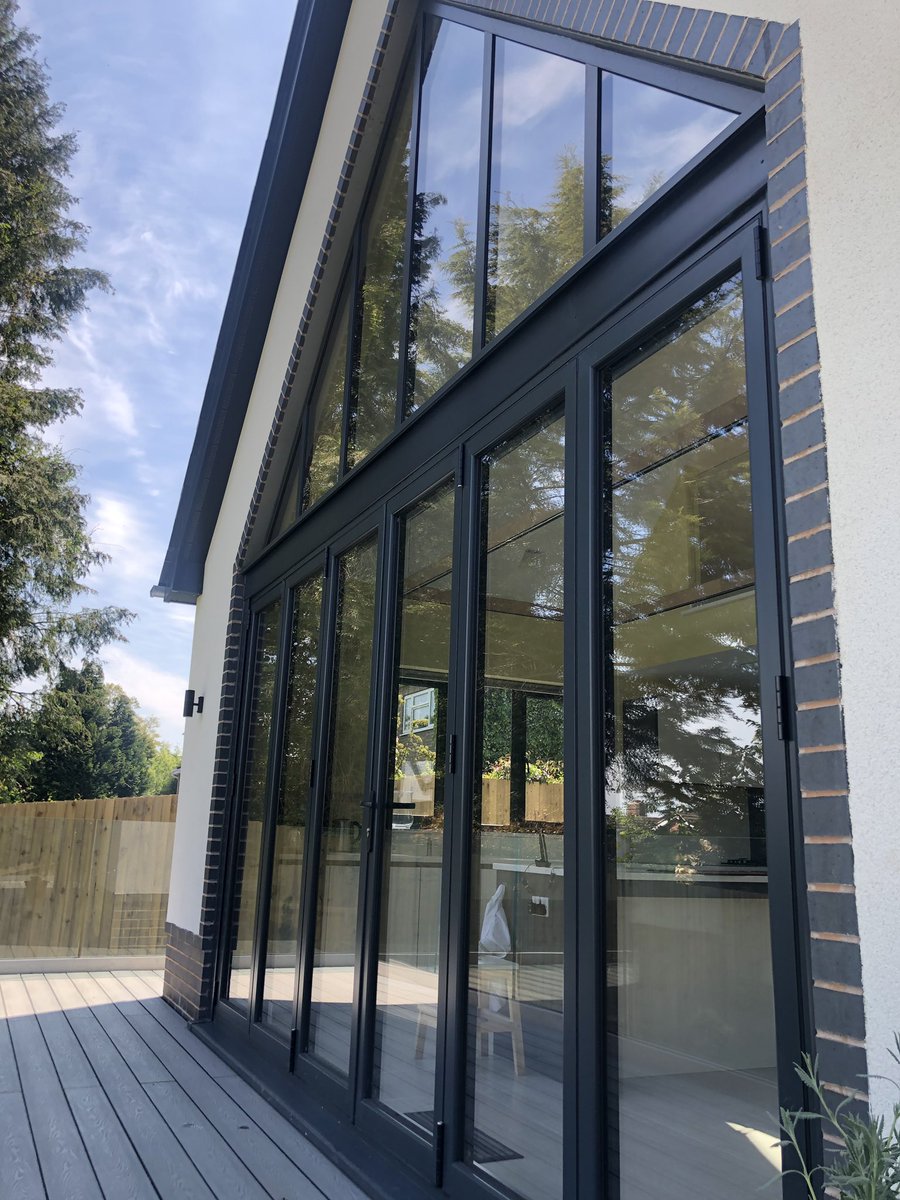 TandR2006's tweet photo. Just a few pictures from an amazing project we were part of for @MatthewsHomes. Plenty of @AluK_GB products on display. Can’t wait to go back with a decent camera. 👍🏻 https://t.co/JoQpQph4MM