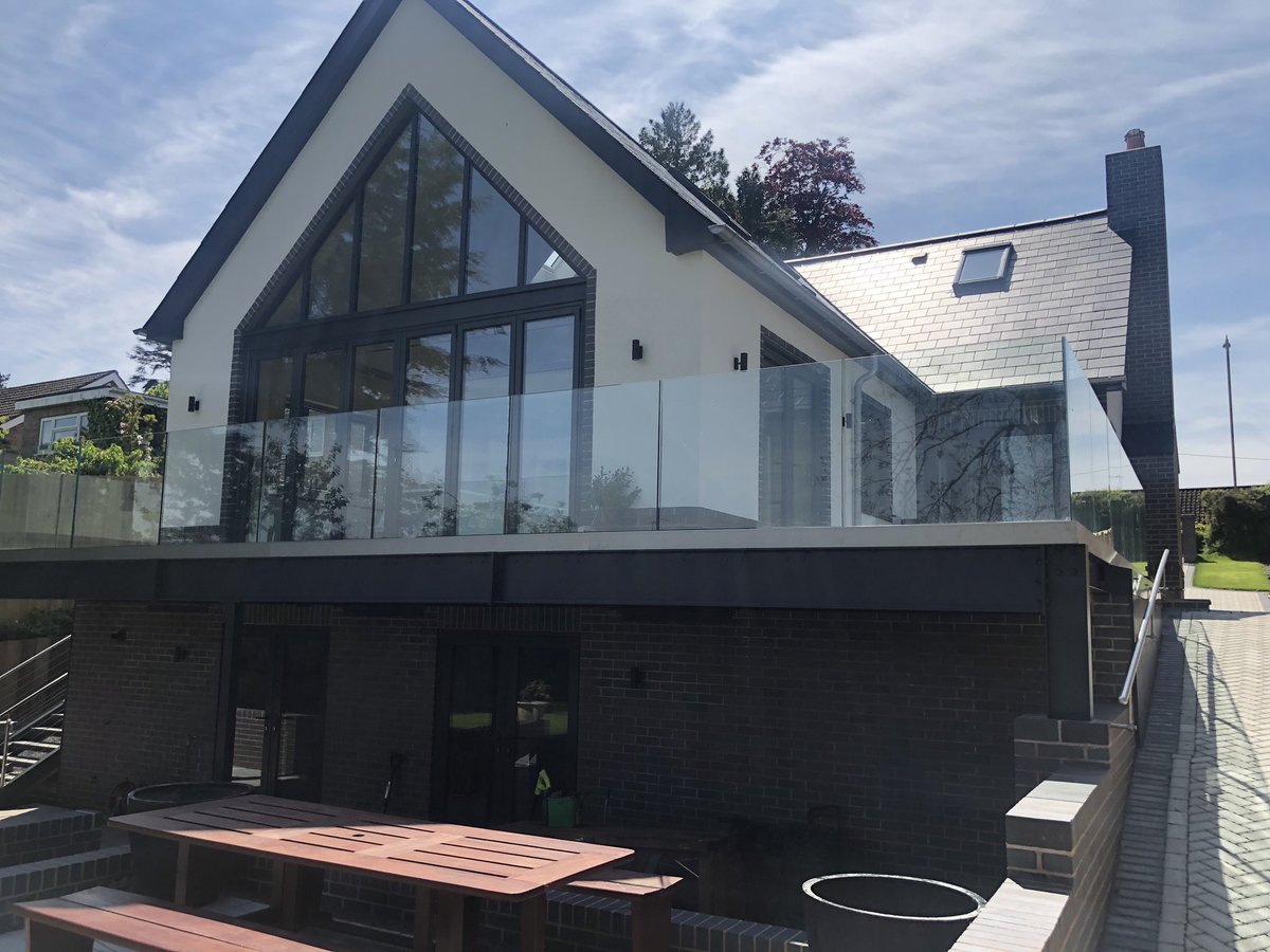 TandR2006's tweet photo. Just a few pictures from an amazing project we were part of for @MatthewsHomes. Plenty of @AluK_GB products on display. Can’t wait to go back with a decent camera. 👍🏻 https://t.co/JoQpQph4MM