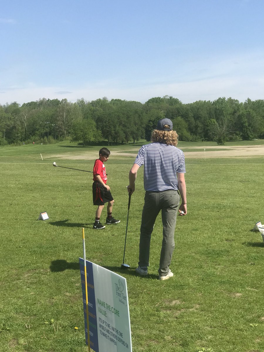 TheFirstTeeIN's tweet image. Congrats to Wheeler Elementary for winning the 2019 Indy Skills Challenge! Great time had by all! North Wayne Elementary won the #ninecorevalues challenge. Thanks to @UHSofIndiana boys golf team for volunteering and Riverside Golf Academy for hosting!