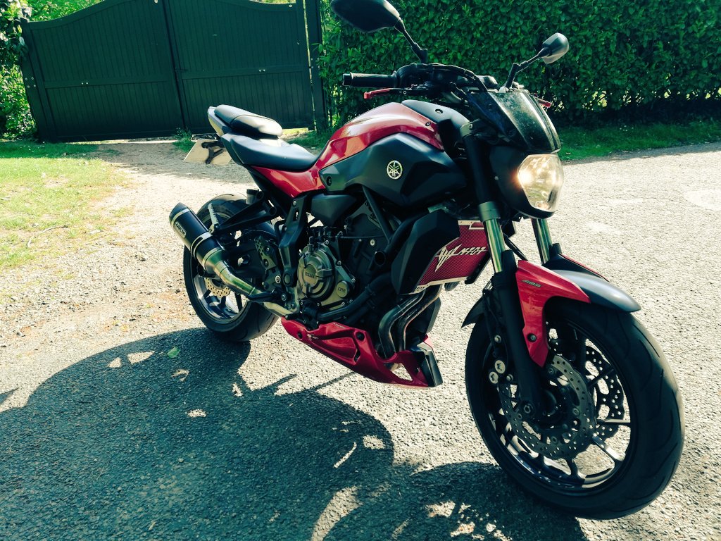 SKORPION62_YT's tweet photo. Ma merveille 🤩
Très hâte de ce faire une virée en moto @HuGoProOfficiel
#mt07 #yamaha #moto https://t.co/aXUnjWNDfF