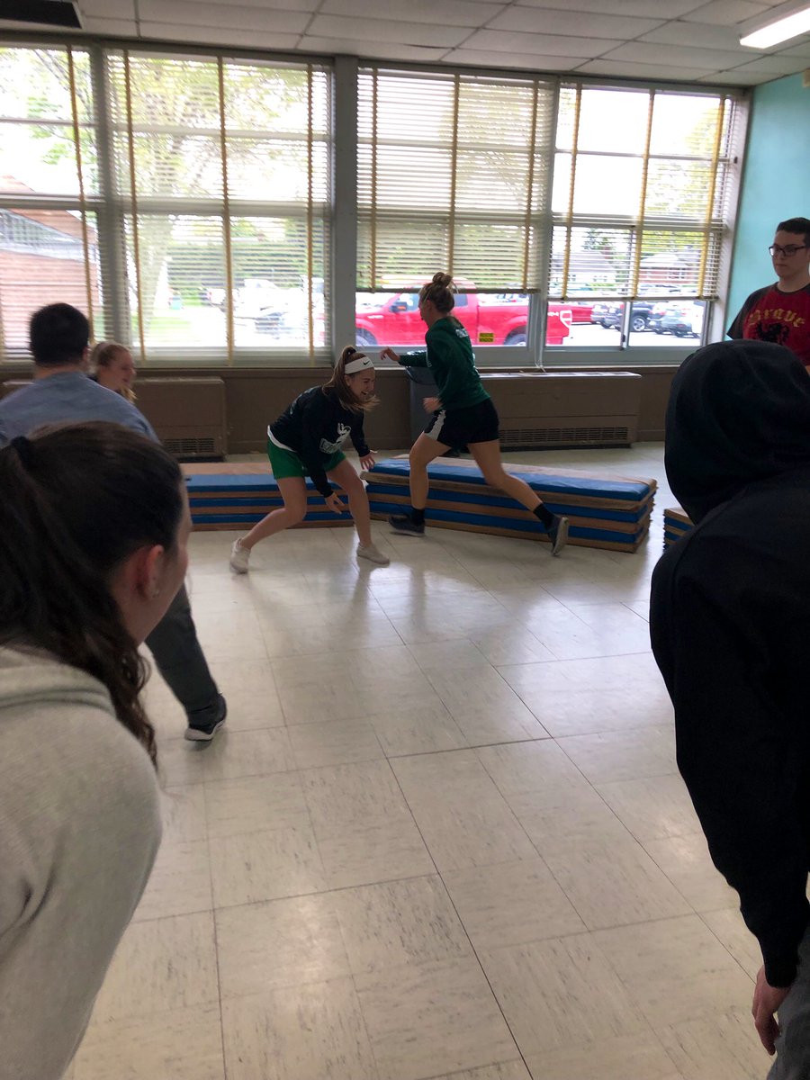 Mrs. Russell tweet media