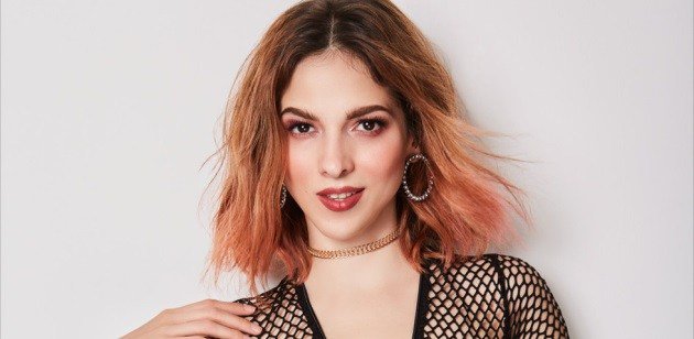 TuMedio's tweet photo. El Freak, De La Ghetto ( @DeLaGhettoReal ) y Paty Cantu (@PatyCantu) estrenan “A Mi Me Gusta” https://t.co/kGQUy7DfVj
#DeLaGhetto #ElFreaky #PatyCantu #AMiMeGusta https://t.co/F7vjpZgwnp
