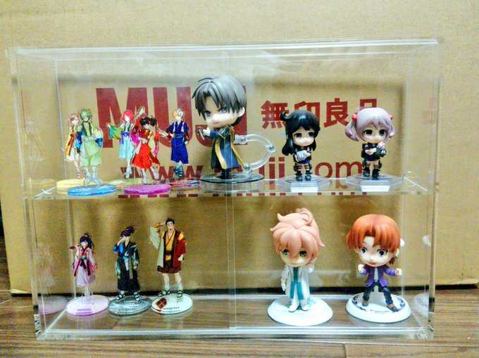 おすすめのフィギュアケースを大公開 セリアや無印商品などをサイズ別に詳しく解説 無印良品 収納 Sumica スミカ 毎日が素敵になるアイデアが見つかる オトナの女性ライフスタイル情報サイト