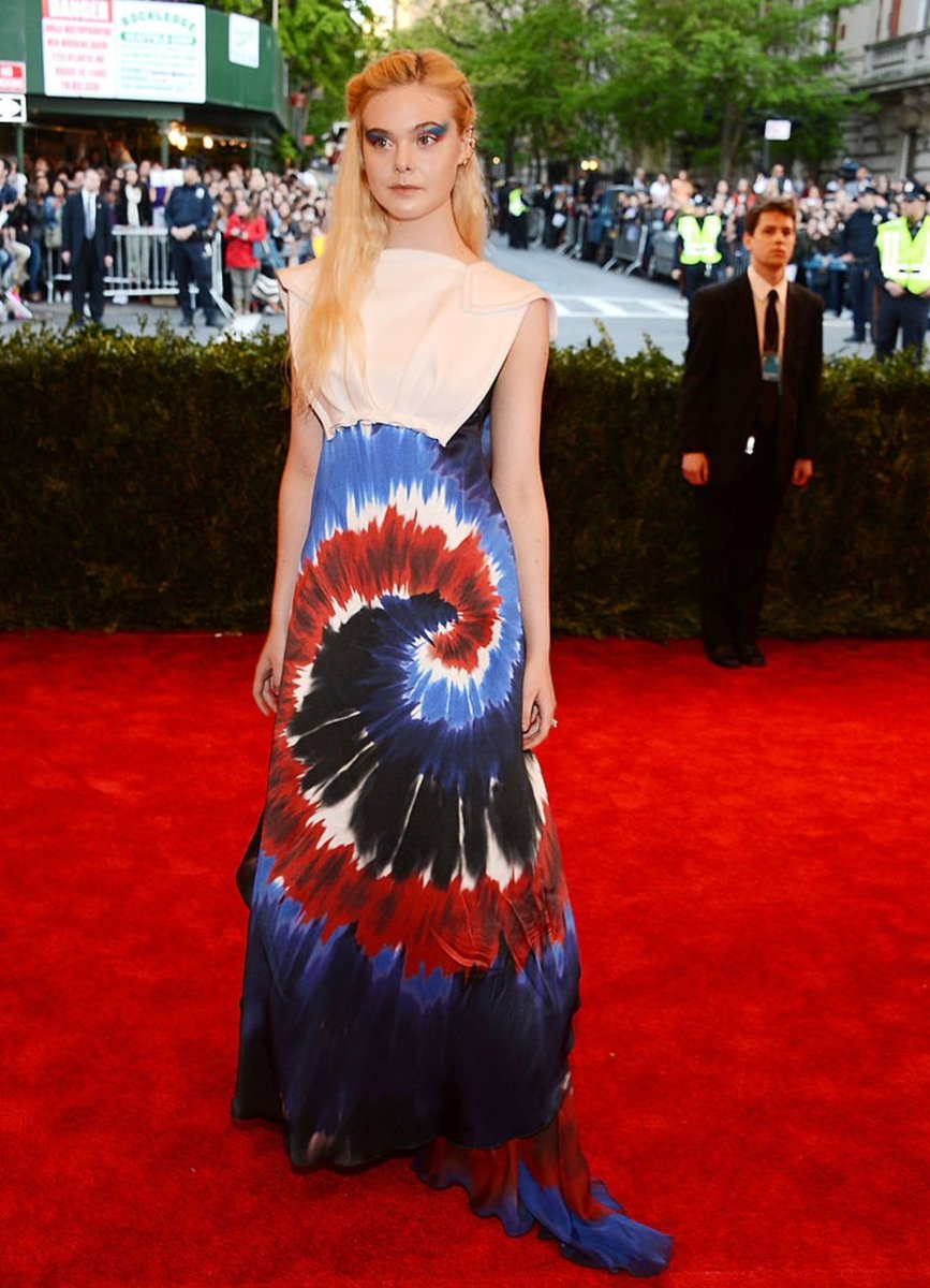 metgalafashion_'s tweet photo. Elle Fanning at the #MetGala throughout the years https://t.co/Njj5mc3iPj