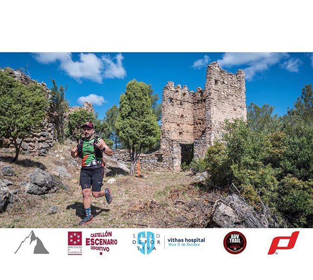 doszeroteam's tweet photo. @eloyet81 ( @trailserravernissa ) picando piedra en el #trail de @alcudiadeveo . Seguimos progresando. Paso a paso. • • •
#doszero #doszeroteam #trailrunning #cxm #correr #carrera #run #running https://t.co/PDulgF0R2N https://t.co/aIERZGwiDT
