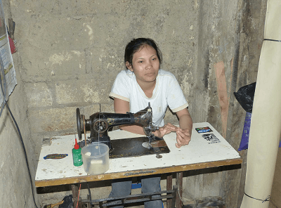 YouBeDo's tweet photo. Weer een mooi project van @MicrokredietVM dat je kan steunen door jouw boek via YouBeDo te kopen! Help jij 10 vrouwen in Indonesië om economisch zelfstandig te worden? Check: https://t.co/bCPo57iIHZ #youbedo #goededoel #MicrokredietvoorMoeder https://t.co/OjrXhgYknu